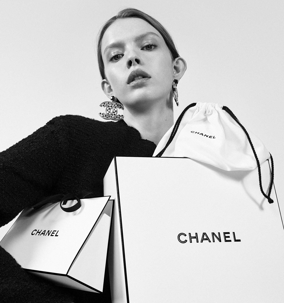Chanel Cristalle Eau de Parfum Review: The Scent of Sunlight Through a Prism - Product Image