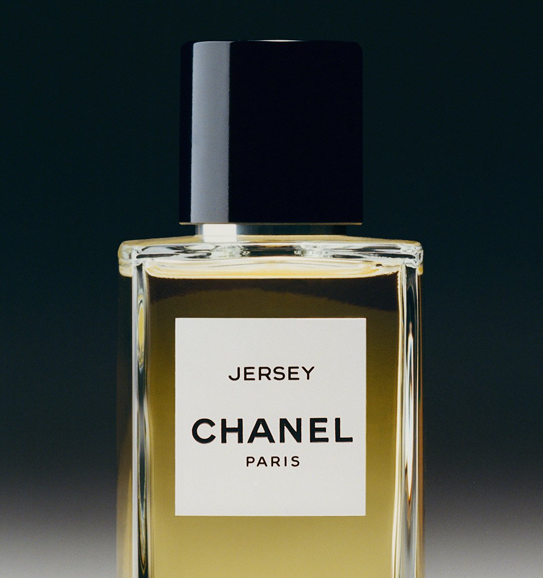 Chanel Jersey Review: A Timeless Lavender Elegance - Product Image