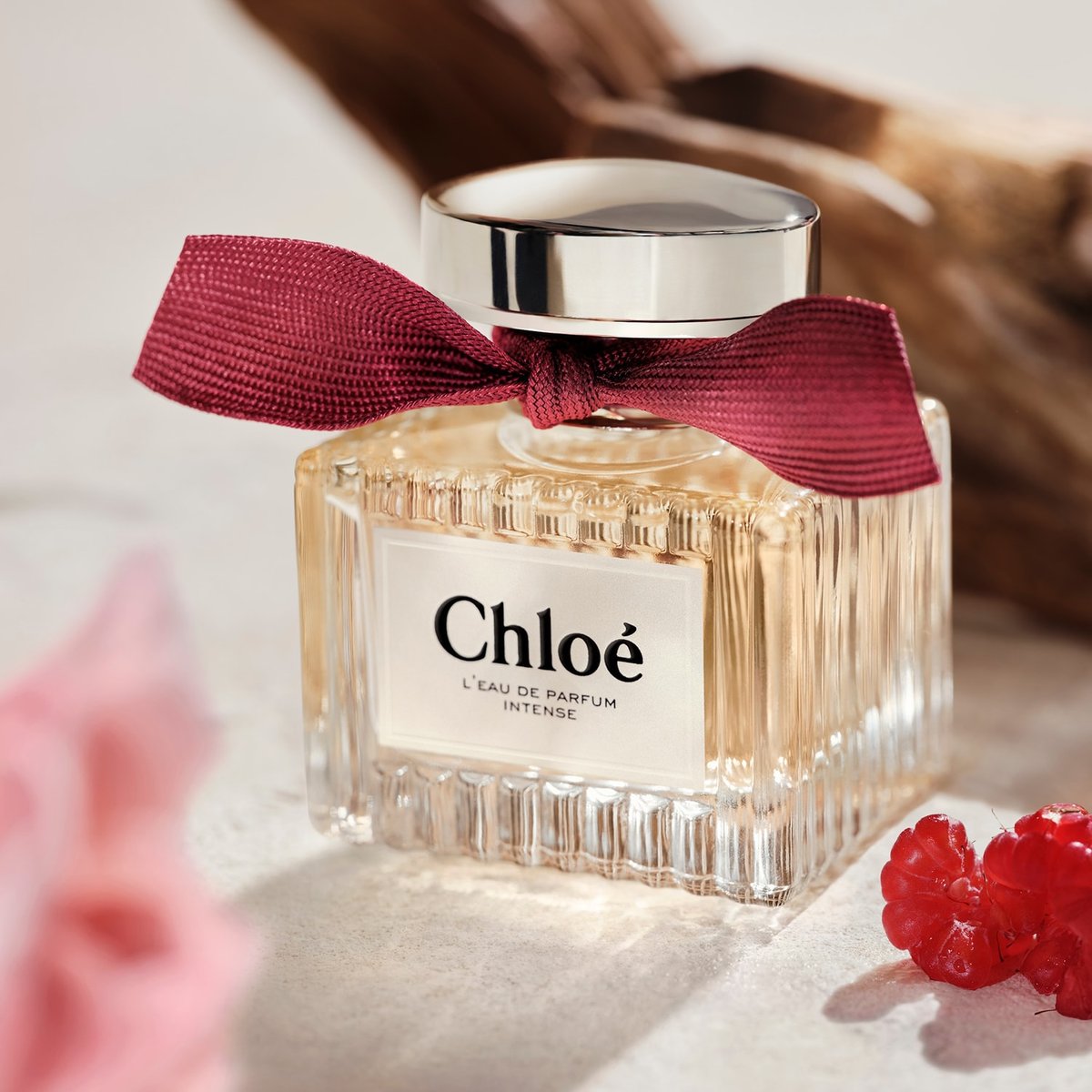 Chloé Chloé Review: The Quintessential Feminine Rose - Product Image