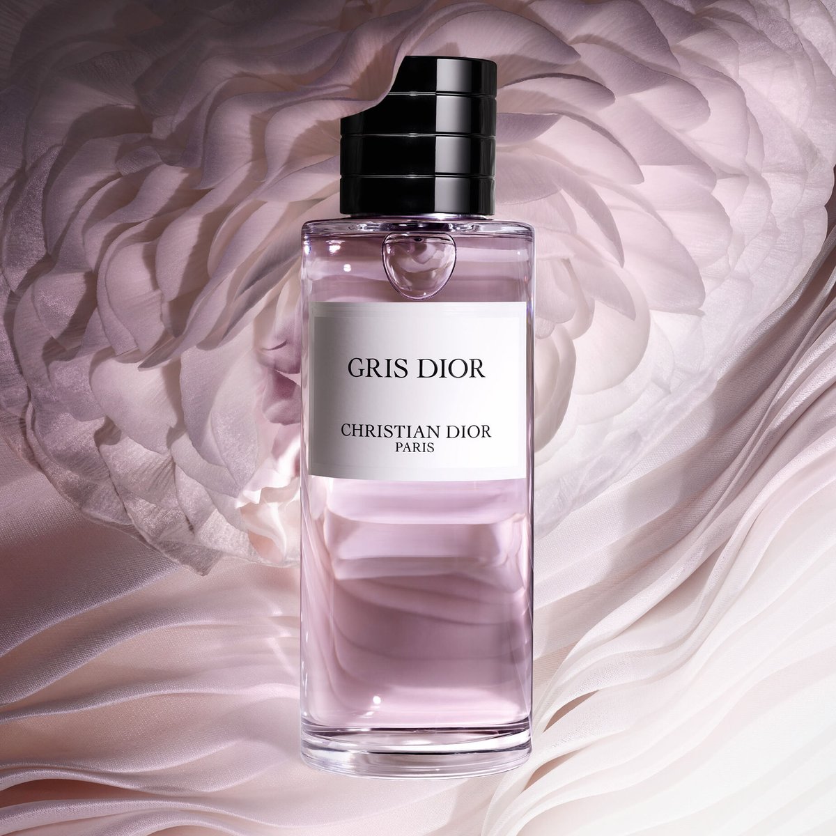 Dior Gris Dior Review: A Masterpiece of Grey Elegance - Product Image