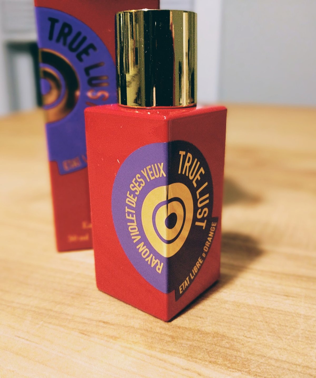 True Lust Rayon Violet de Ses Yeux Review | Vivir - Product Image