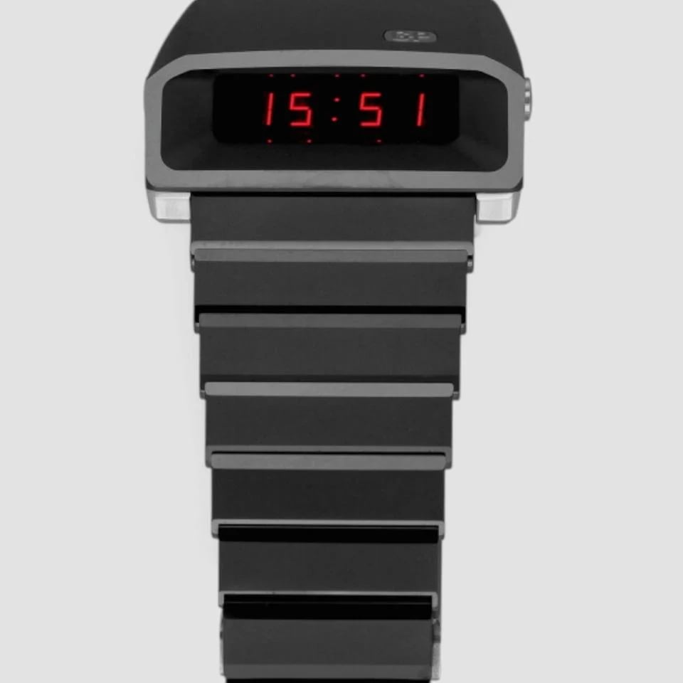 Girard-Perregaux Casquette 2.0 Review: A Titanium LED Icon - Product Image