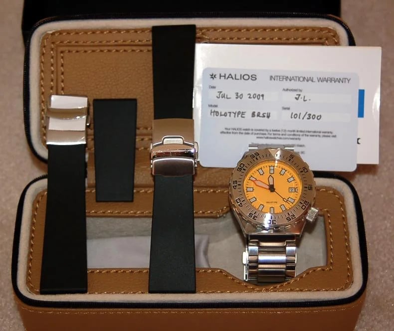 Halios Holotype Review: The GMT for the Trust-Fund Set - Product Image