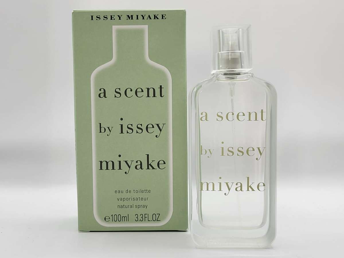 Issey Miyake by Issey Miyake: A Timeless Aquatic Masterpiece - Product Image