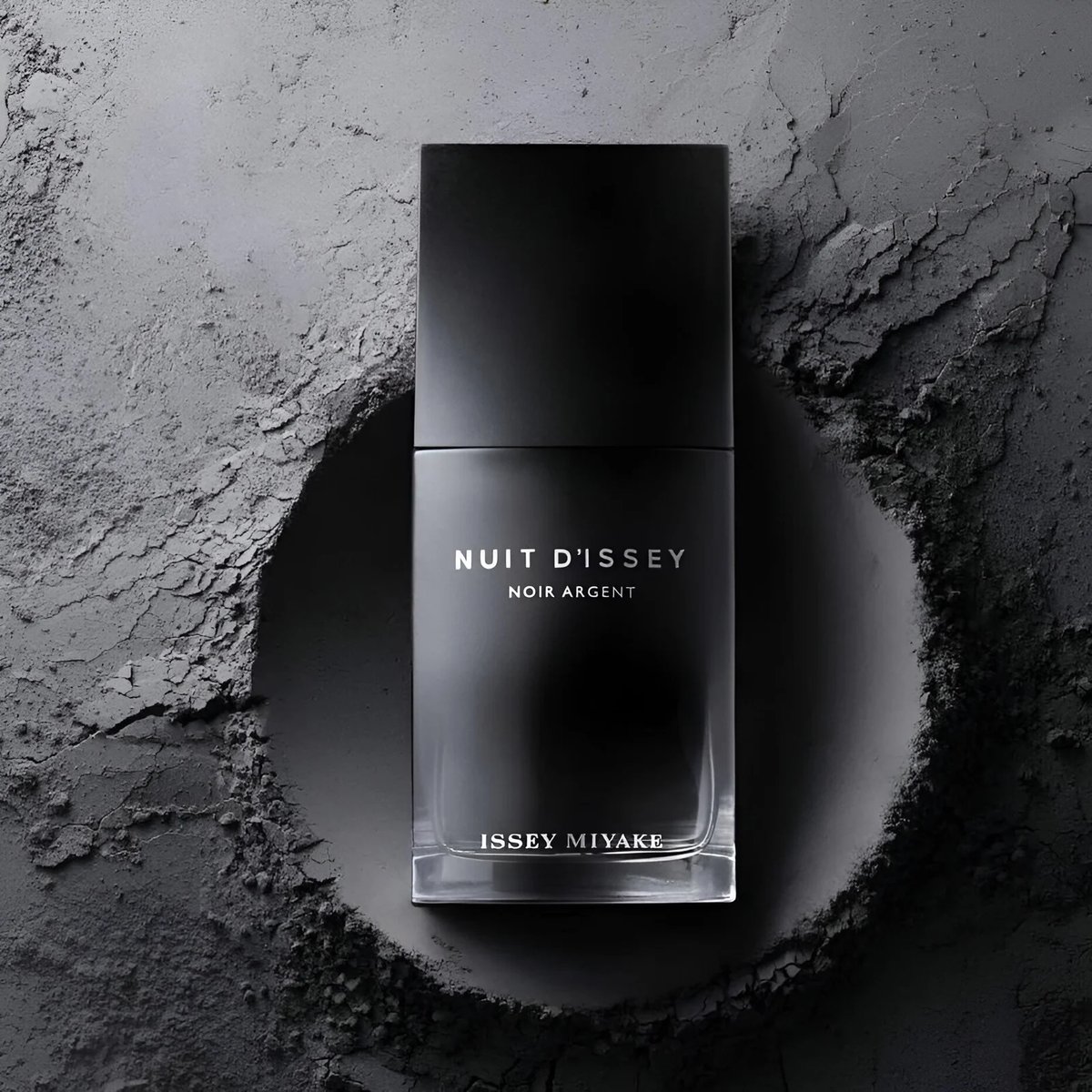 Issey Miyake Nuit d'Issey EDT Review – A Smoky Leather Noir - Product Image