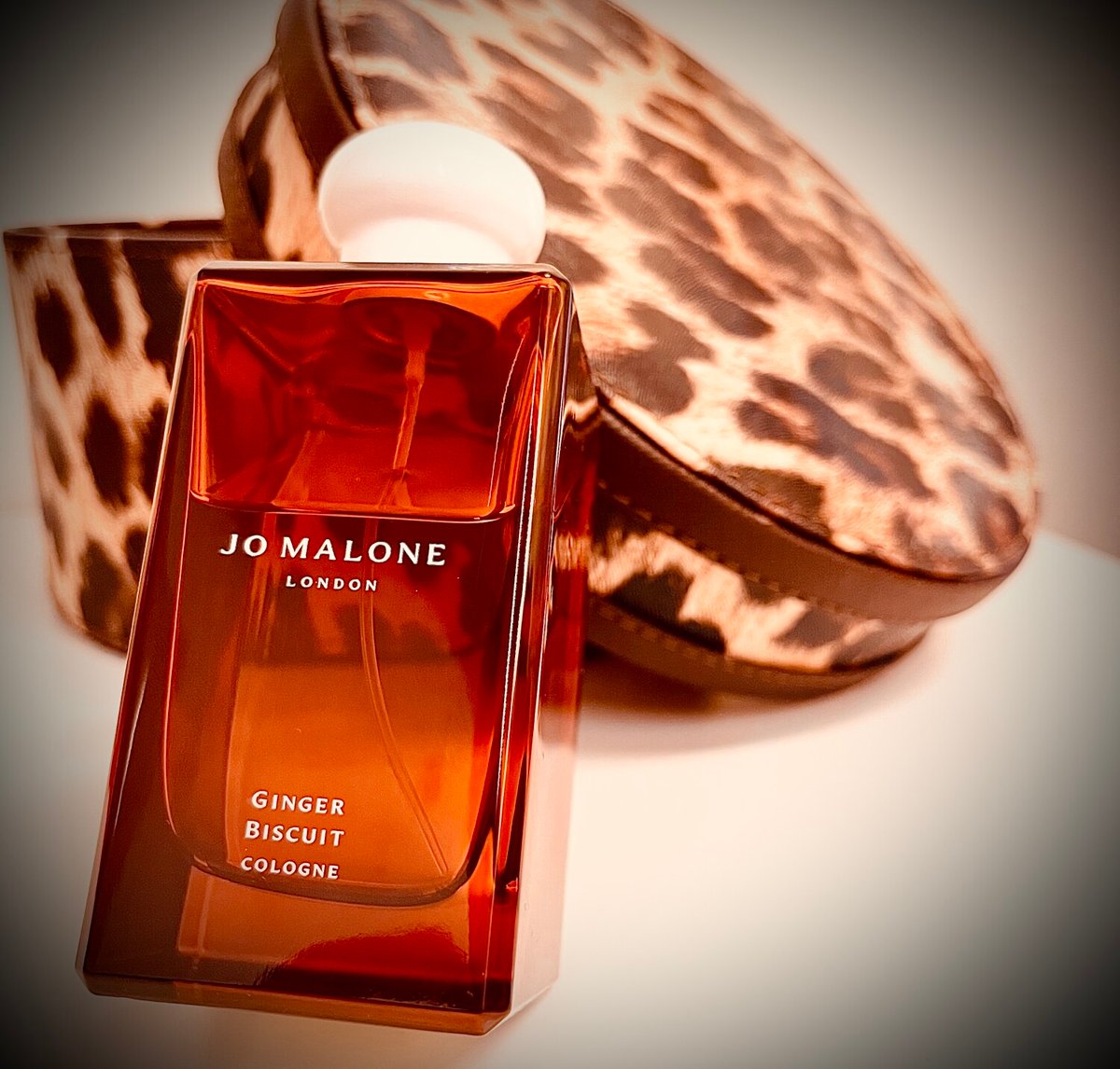 Jo Malone London Ginger & Lemon Review: A Fresh Spicy Classic - Product Image