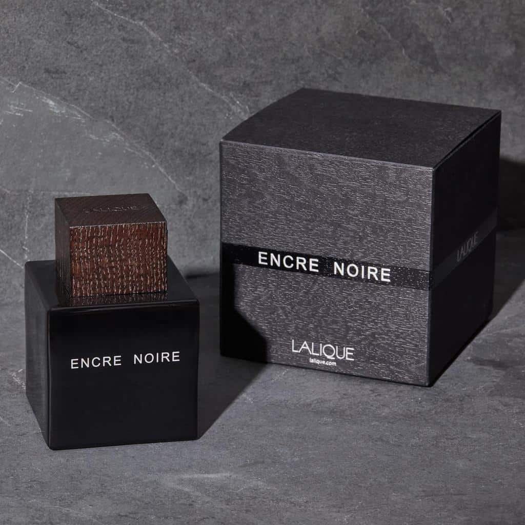 Lalique Encre Noire Pour Homme Review: Dark Vetiver - Product Image