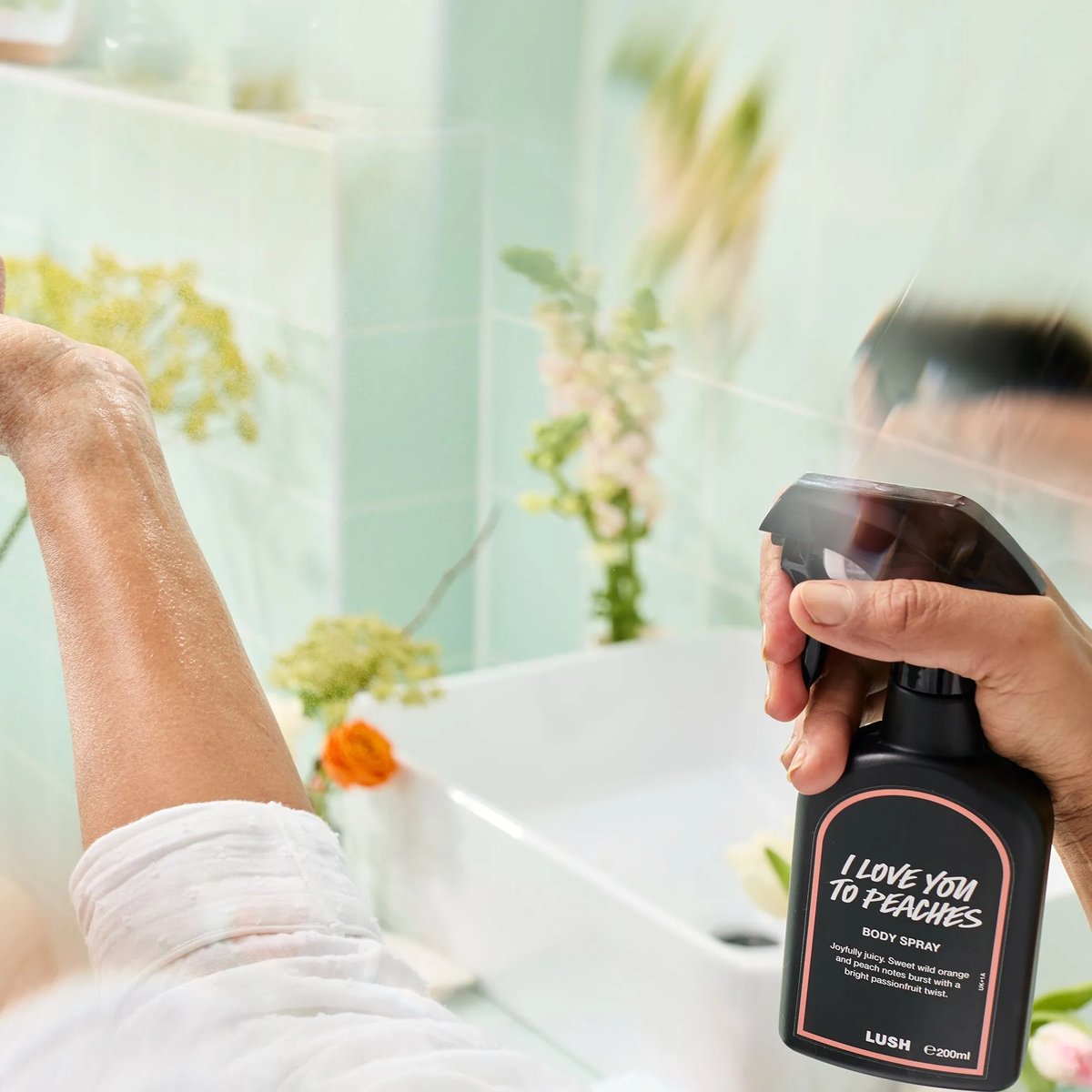 Lush I Love You to Peaches: A Gourmand Olfactory Journey - Product Image