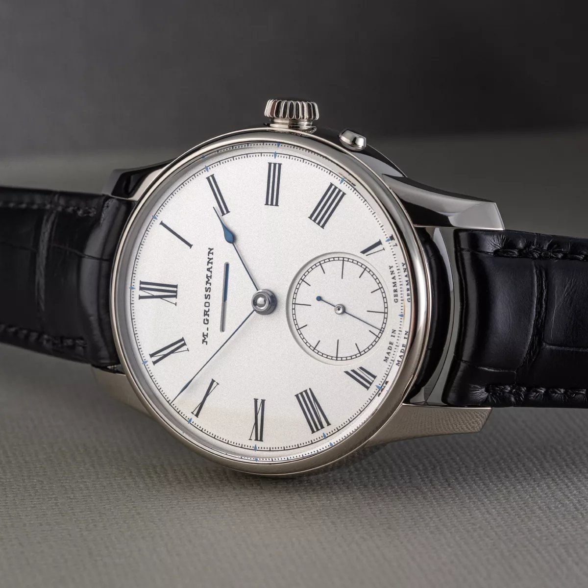 Moritz Grossmann POWER RESERVE Vintage Review - Product Image