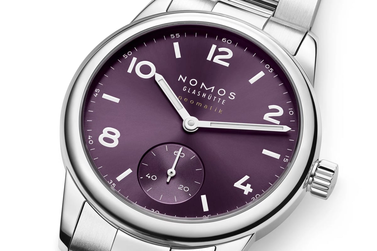 Nomos Club Sport neomatik 34 Review: Compact Glashütte Sport - Product Image