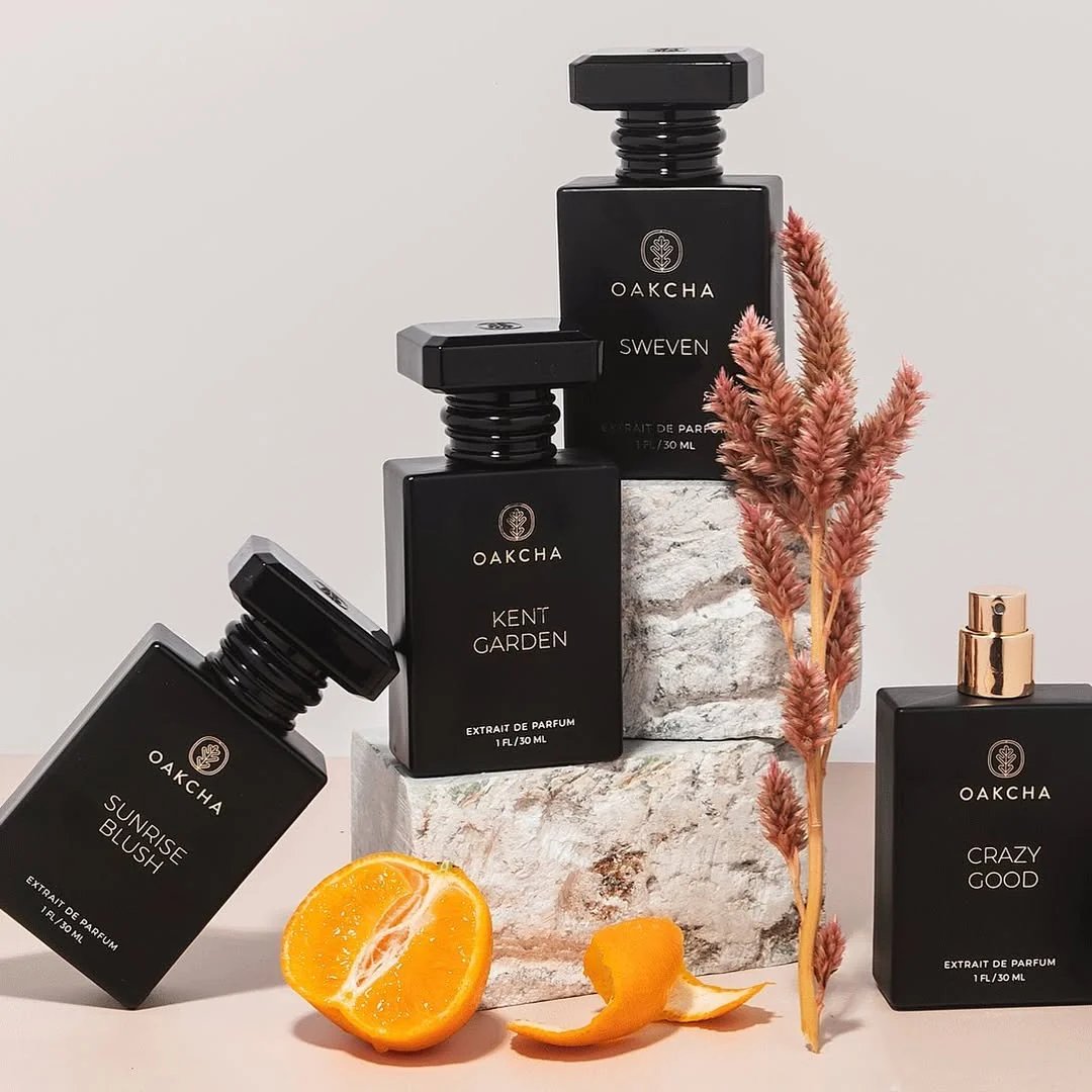 Oakcha Velvet Vanilla & Suede Review: A Luxurious Spicy Vanilla - Product Image