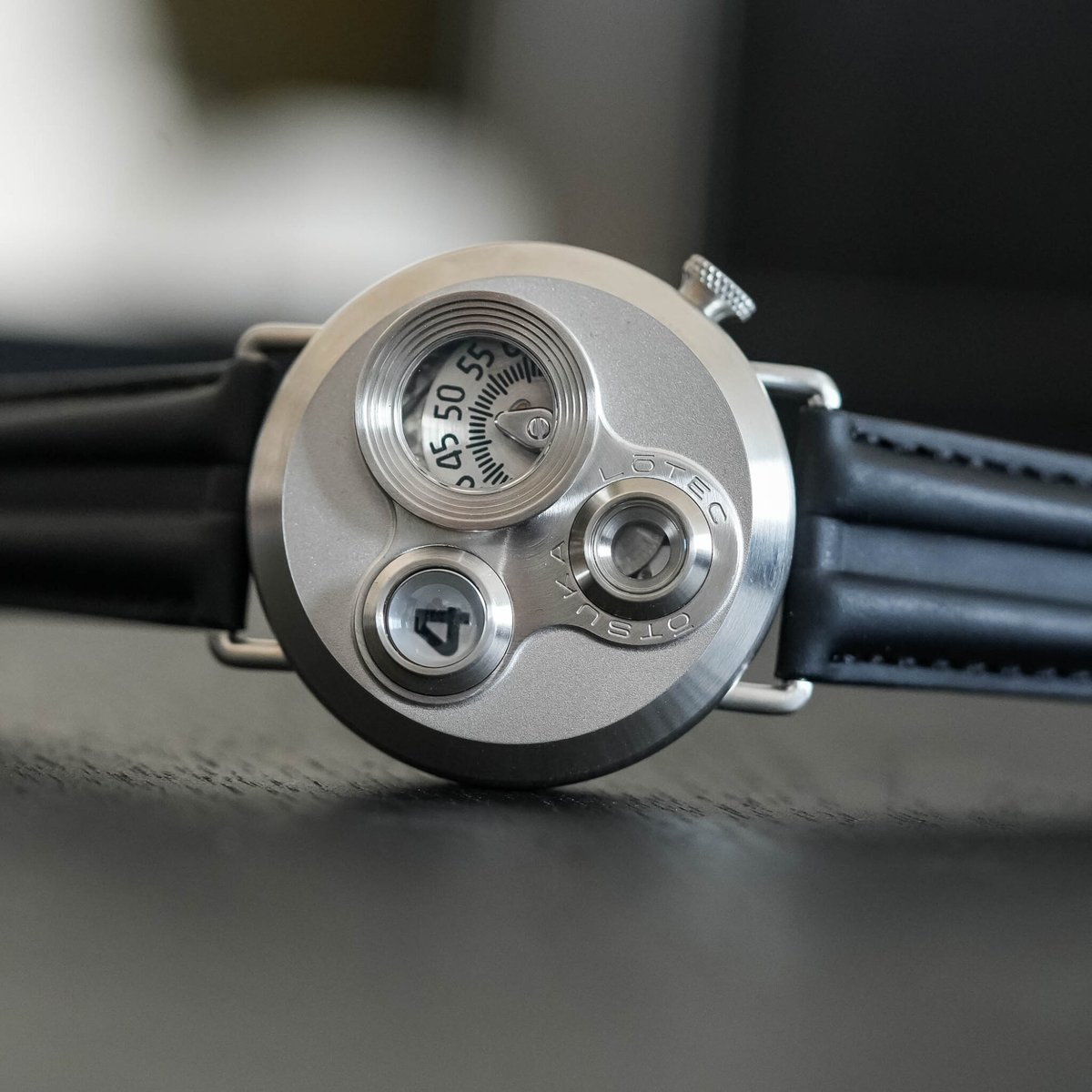 Otsuka Lotec 7.5号 Review: A Japanese Independent Field Watch - Product Image