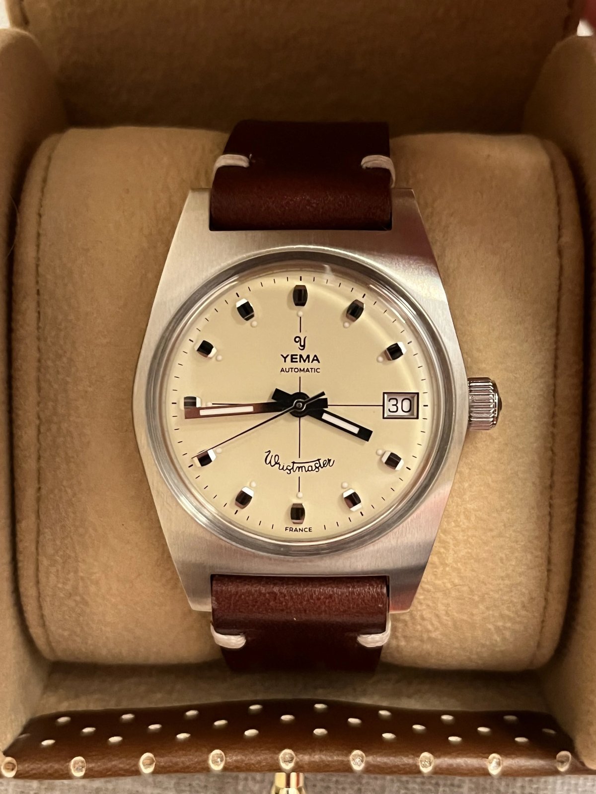 Rado HyperChrome Review: Ceramic Sport Watch Analysis - Product Image