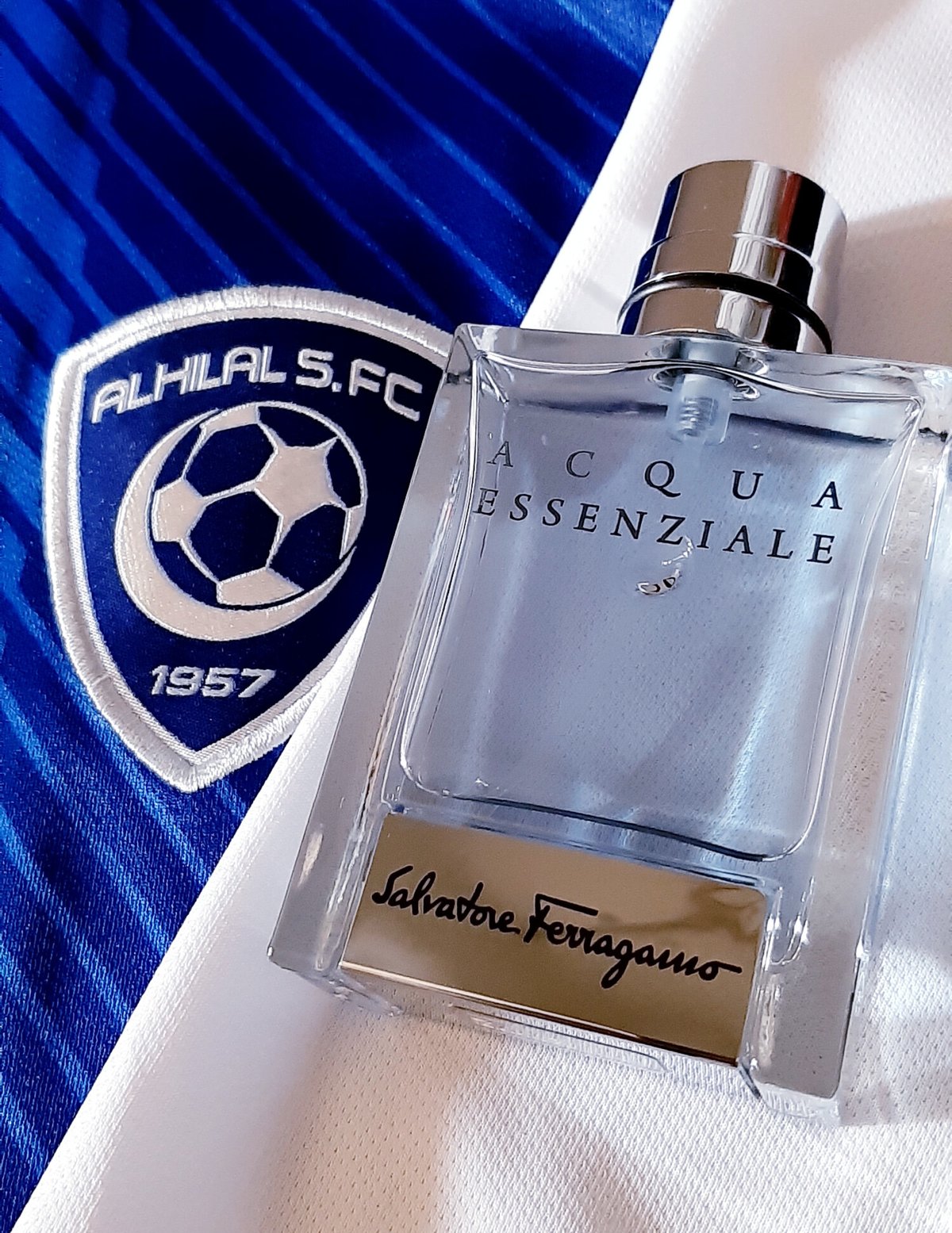Salvatore Ferragamo Acqua Essenziale Sport: A Vivir Review - Product Image