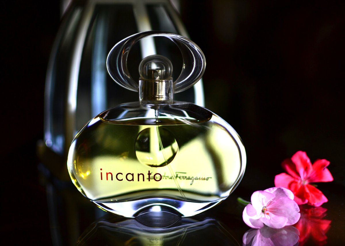 Salvatore Ferragamo Signorina: A Modern Floral Gourmand Icon - Product Image