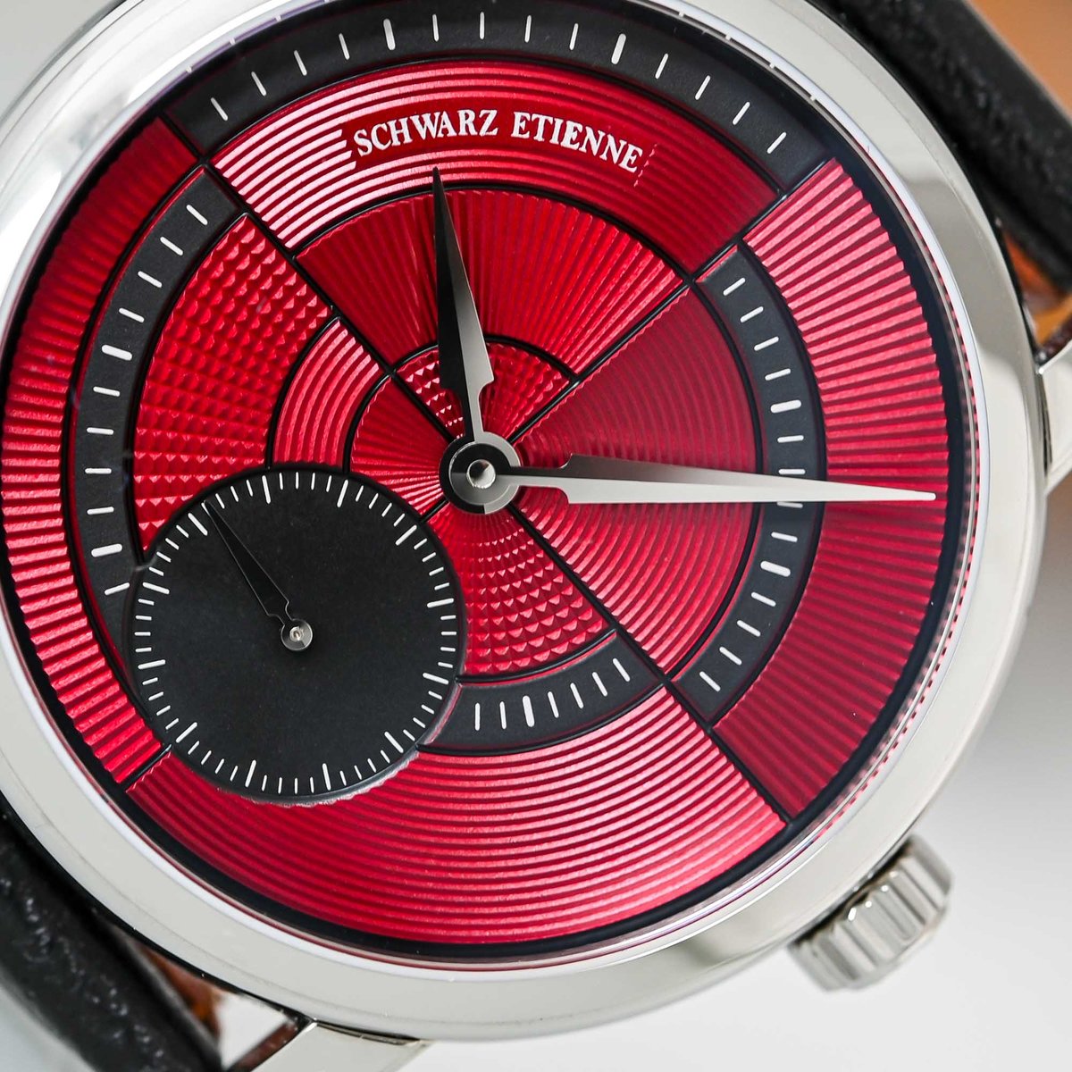 Schwarz Etienne Geometry Cherry: A Savvy Collector's Play - Product Image