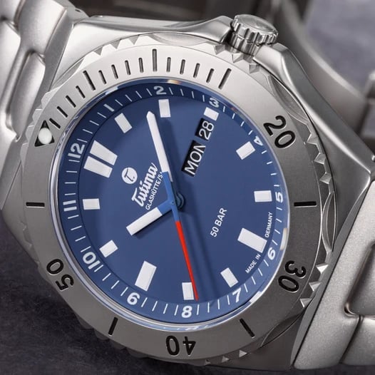 Tutima M2 Seven Seas Review: The Trust-Fund Diver's Reality Check - Product Image