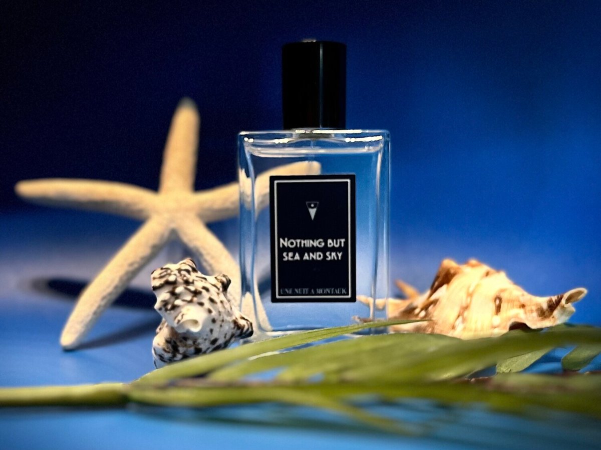 Nothing but Sea and Sky: A Minimalist Olfactory Escape - Product Image