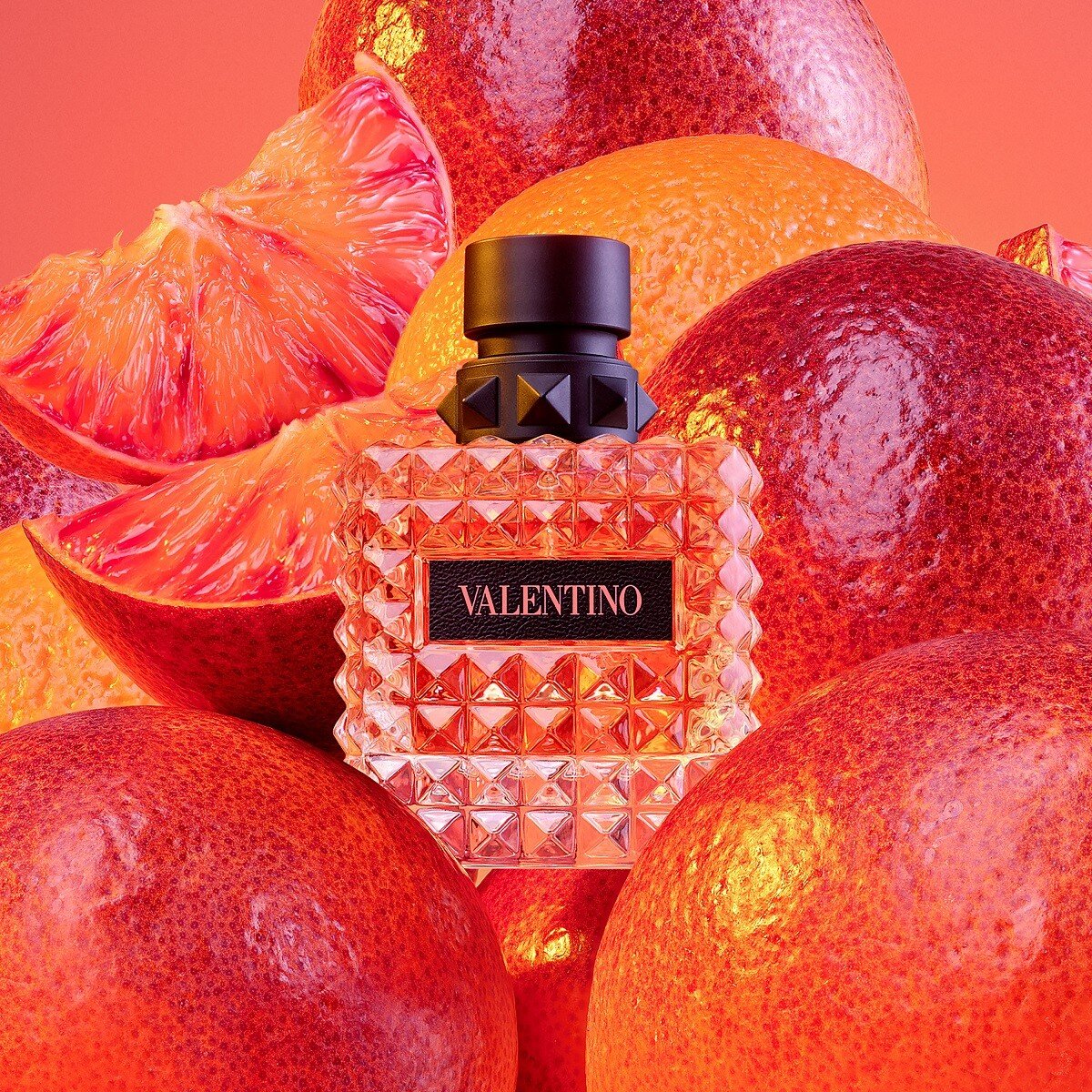 Valentino Donna Born In Roma Coral Fantasy: A Radiant Floral-Fruity Masterpiece - Product Image