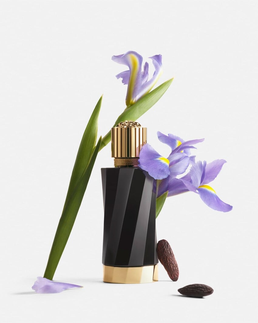 Versace Iris d'Elite Review: A Scholarly Iris Amber - Product Image