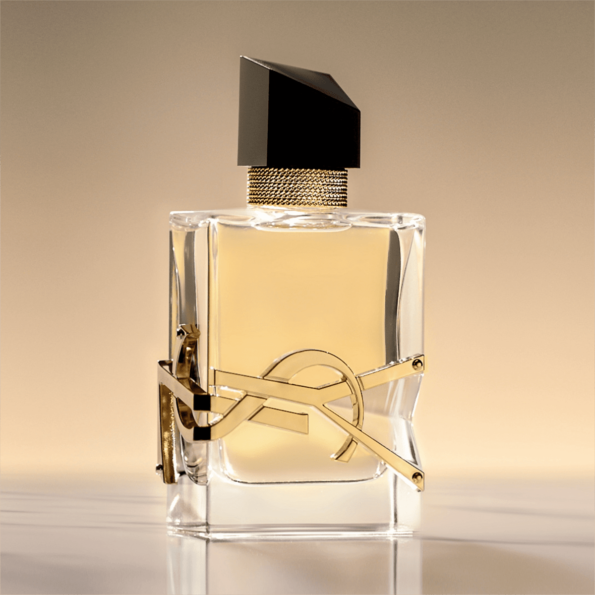 Yves Saint Laurent Libre EDP: A Masterpiece of Freedom - Product Image
