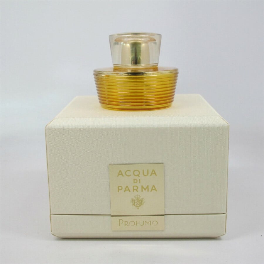 The Whispered Elegance: Re-discovering Acqua di Parma Profumo (1930) - Product Image