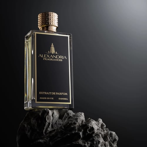 Alexandria Fragrances The Last Stand Review: A Scholarly Analysis of the Aventus Clone