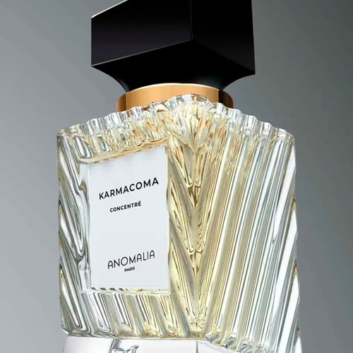 Anomalia Karmakoma Review: A Paper-Lined Vanilla Leather