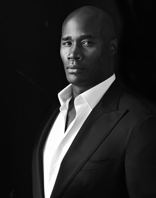 Chris Collins African Royale: A Scholarly Review of Warmth and Heritage