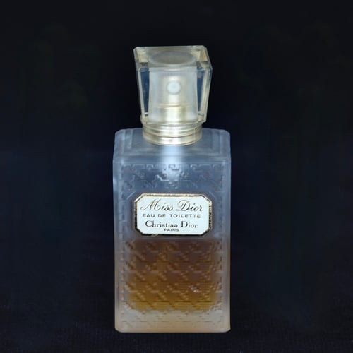 Miss Dior Original 1947 Review: The Chypre That Defined Elegance