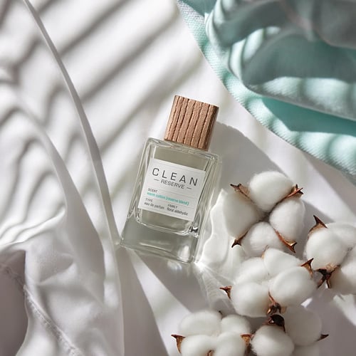 Clean Reserve Clean Cotton Review: A Crisp Ode to Freshness