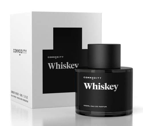 Commodity Whiskey Review: A Masterclass in Woody Elegance