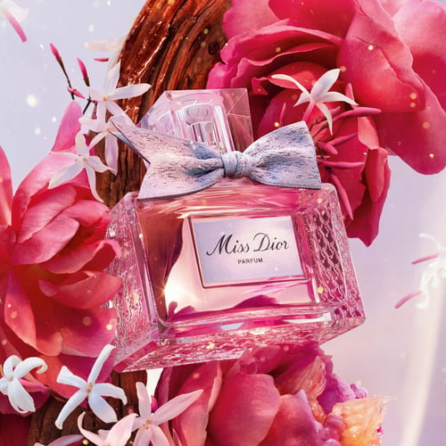 Miss Dior Esprit De Parfum: A Scholarly Review of a 1995 Chypre