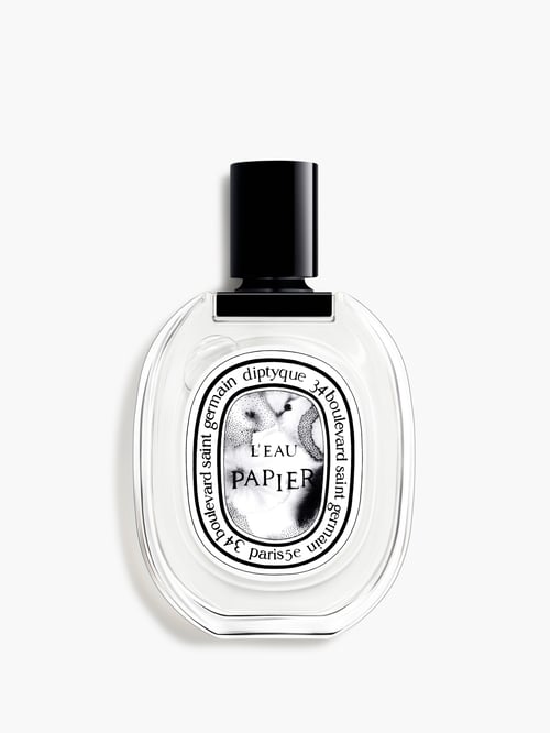 diptyque L'Eau Papier Review: A Creamy, Artistic Ode to the Written Word