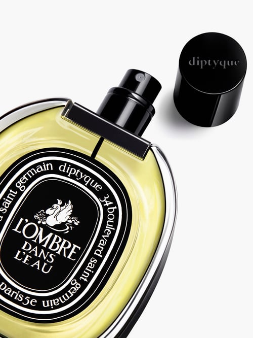 Diptyque L'Ombre dans l'Eau: A Poetry of Green and Rose