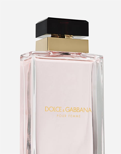Dolce & Gabbana By Woman Review: A 90s Powdery Coffee Classic
