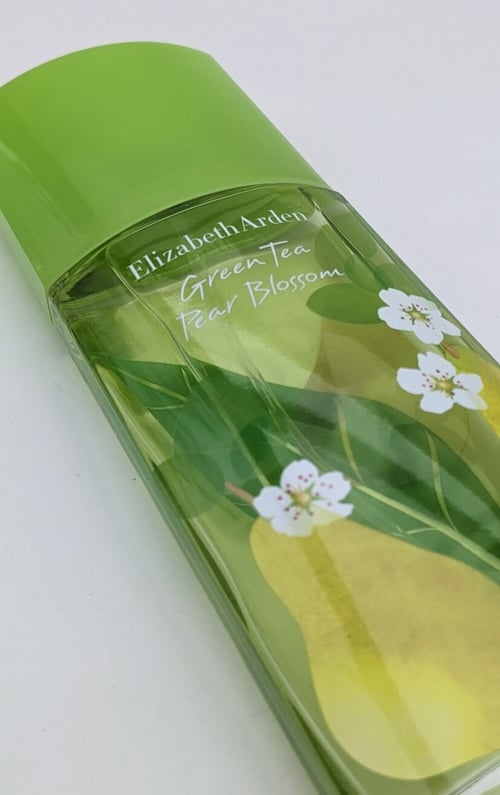 Elizabeth Arden Green Tea Pear Blossom Review: A Fresh Floral