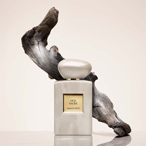 Giorgio Armani Oud Nacre Review: Pearl-Inspired Oud