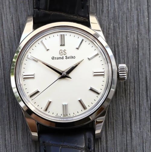 Grand Seiko Heritage SLGH013 Review: The Birch Bark Evolution