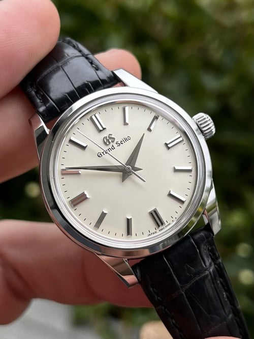 Grand Seiko SBGW231 Review: The Purest Dress Watch