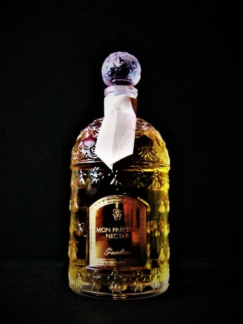 Guerlain Mon Precieux Nectar: A Vivir Report on Luxury's Sweet Embrace