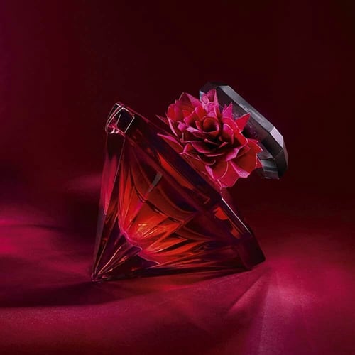 Lancôme Trésor Review: A Timeless Powdery Floral