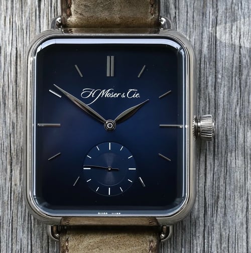 H. Moser & Cie. Swiss Alp Watch Review: The Mechanical Smartwatch