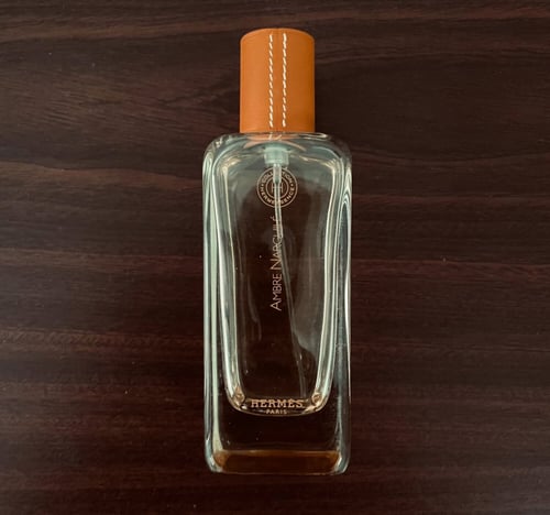 Giorgio Armani Bois d'Encens Review – A Smoky Masterpiece