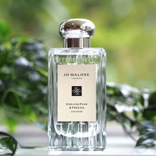 Jo Malone English Pear & Freesia Cologne Review – A Timeless Fruity Floral