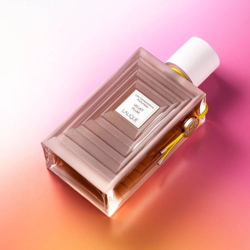 Lalique Les Compositions Velvet Plum EDP Review – A Plush Floral Masterpiece