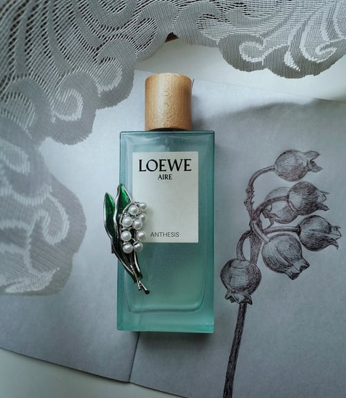 Loewe Aire Anthesis Review: A Verdant Symphony of Pear and Rhubarb