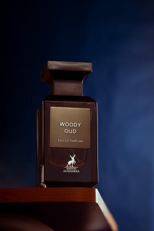 Maison Alhambra Woody Review: An Affordable Oud Powerhouse