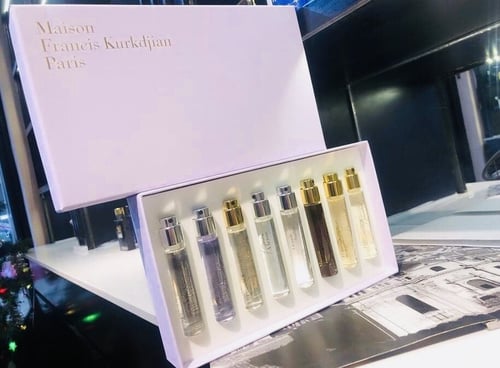 Yves Saint Laurent Tuxedo: The Scent of Refined Rebellion