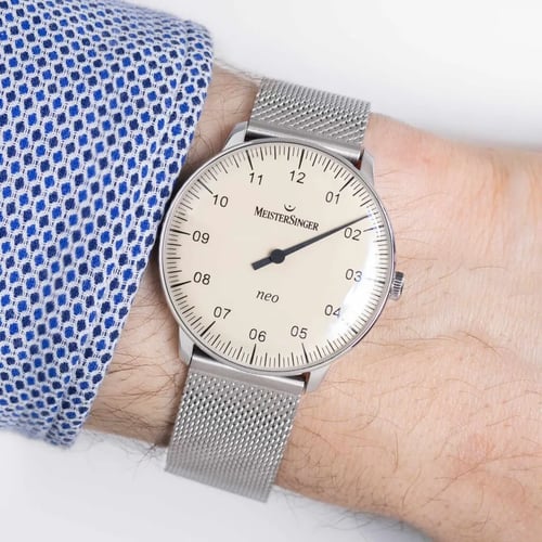 Meistersinger Neo Review: Single-Hand Minimalism on the Wrist